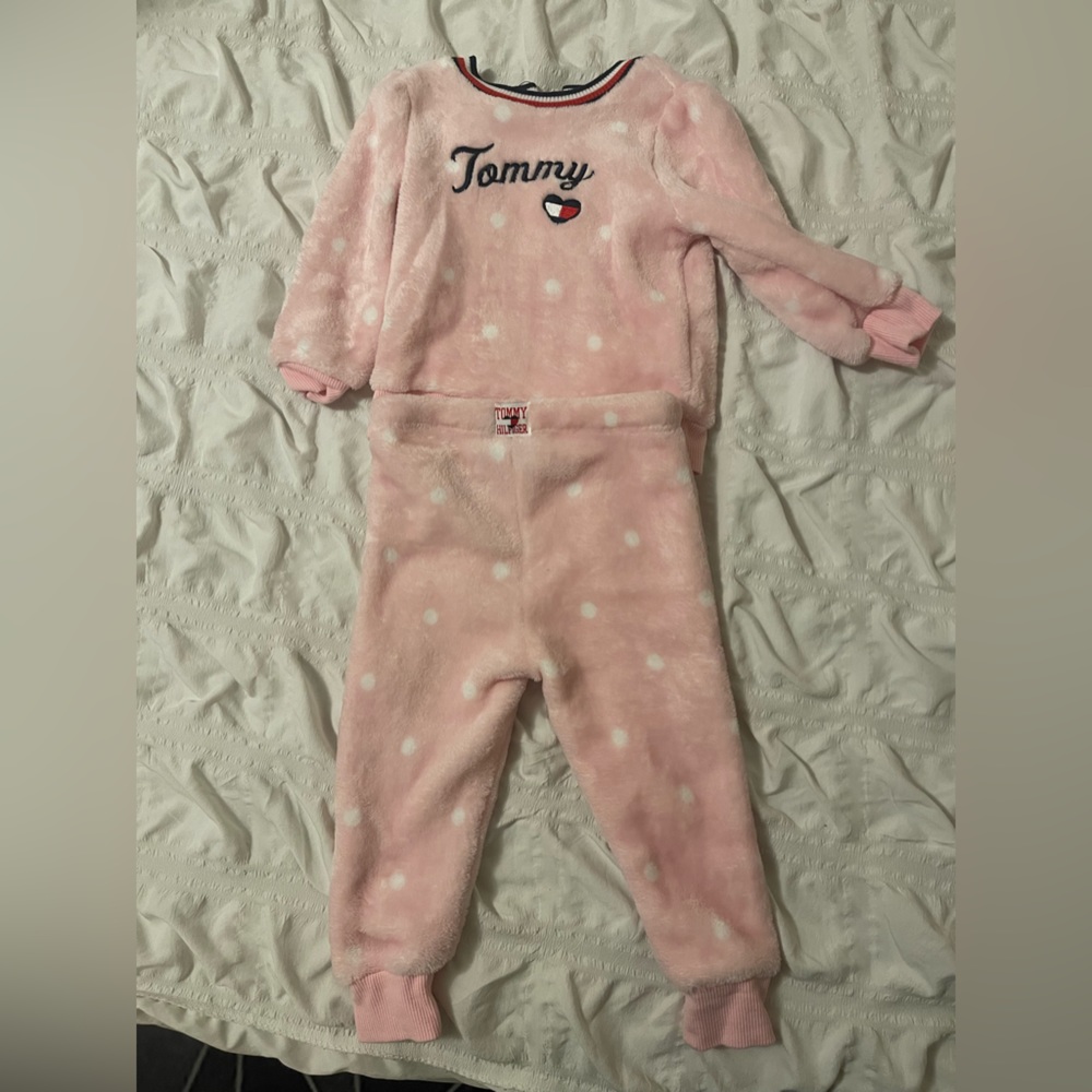 this is new , for my baby was small. in good condition .soft material ,